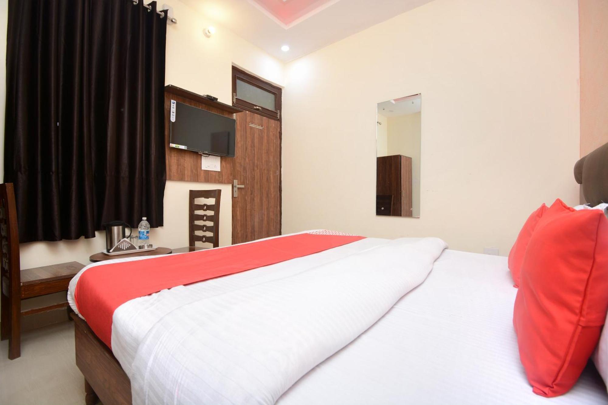 Oyo Hotel Himalayan Chandigarh Luaran gambar