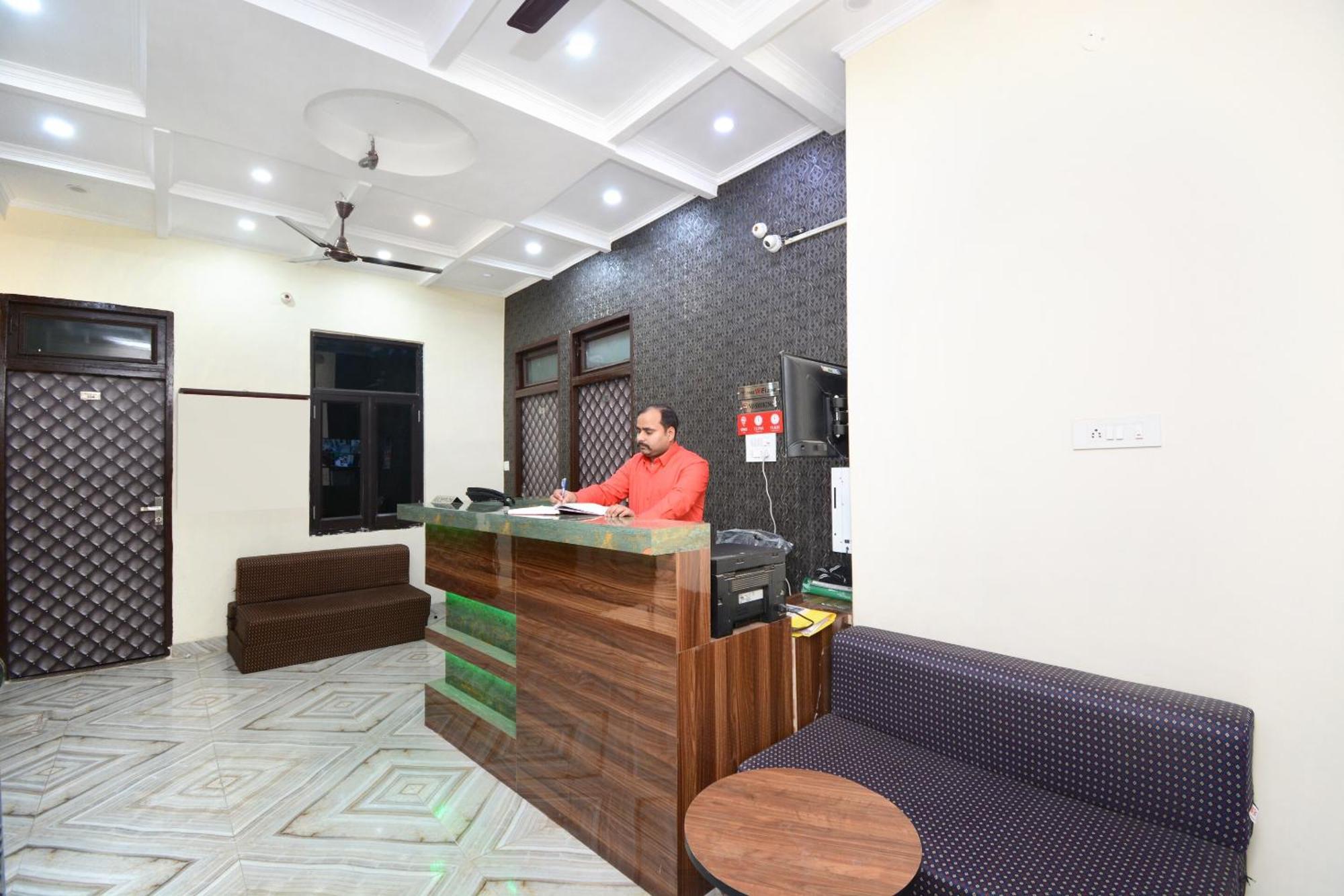 Oyo Hotel Himalayan Chandigarh Luaran gambar