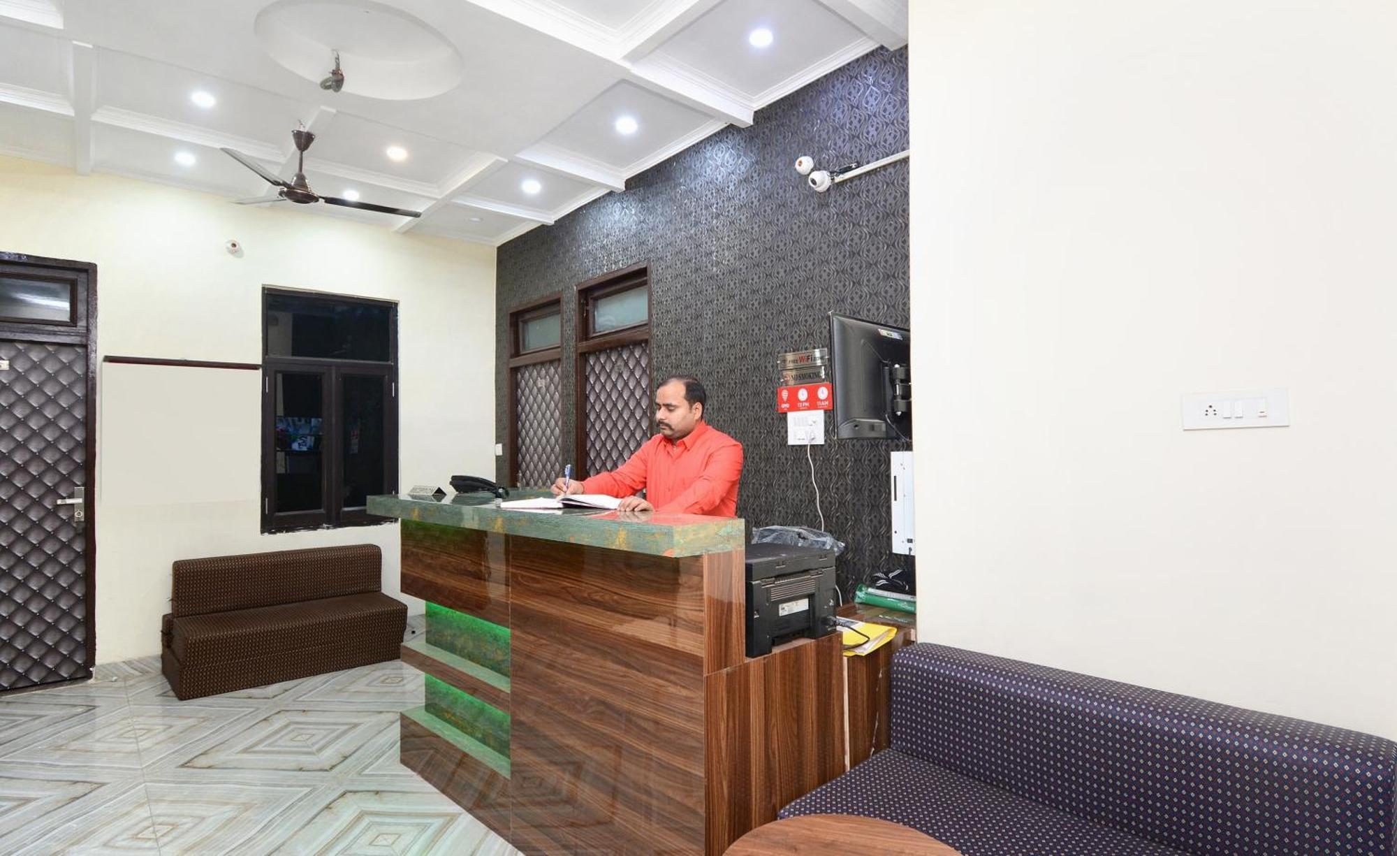 Oyo Hotel Himalayan Chandigarh Luaran gambar